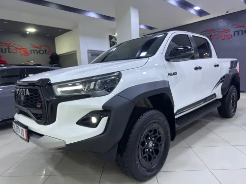 Toyota Toyota hilux 2025 GR 2.8 204cv 4x4 FULL-FULL-FULL