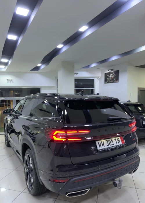 Skoda NEW KODIAQ VRS 4x4 7PLACES 2026 2.0 TURBO ESS 265cv BLACK 🇩🇪 🚀 🇩🇪 FULL-OPTION