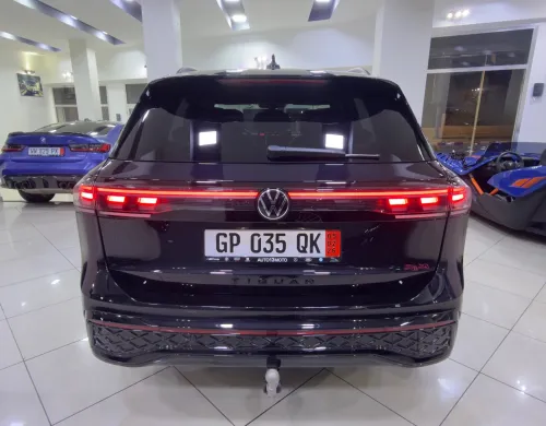 Volkswagen Tiguan 2025 R LINE 193cv BLACK FULL-OPTION