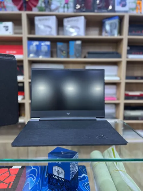 HP VICTUS 15-FB3093DX (AMD RYZEN 7 7445HS/ 16GB/ 512GB/ RTX 4050 6GB/ 15.6" 144HZ)