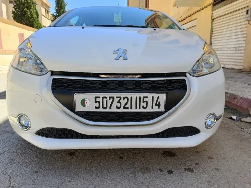 Peugeot 208 2015 Access Facelift