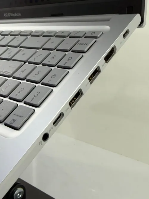 ASUS VIVIBOOK 15 PRO CORE 5 / 16 GO DDR5 / 512 SSD NVME