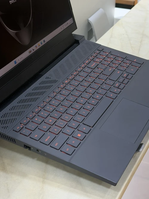 DELL G15 GAMING I7-13650HX/16GB RAM DDR5/512SSD NVME/NVIDIA RTX 4060 08GO 140W