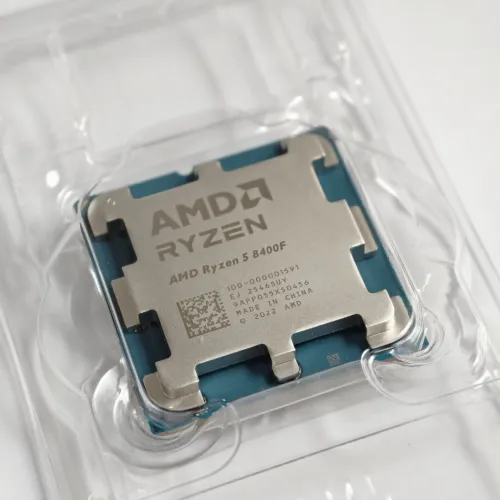 CPU RYZEN 5 8400F NEUF