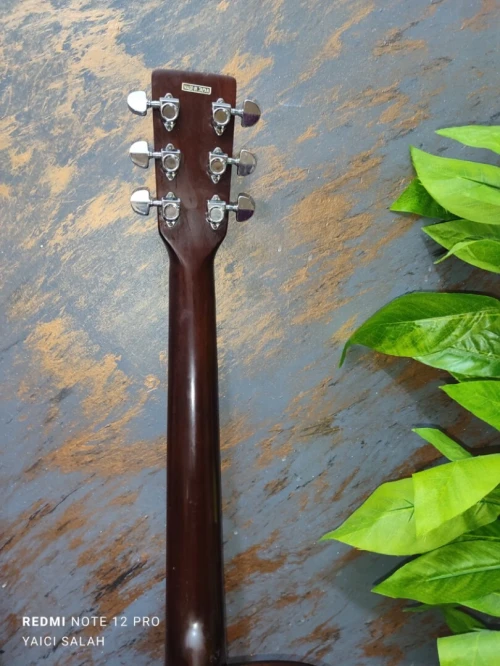 6-Belles guitares acoustiques