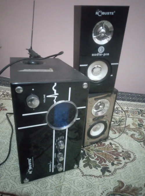 Lot de radios walcmane chaîne stéréo sony + SONACHI RADIO+AMPLIFICATEUR
