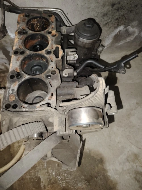 بياس golf5 140ch 2L