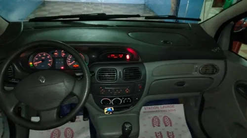 ميڨان سينيك . 2000 