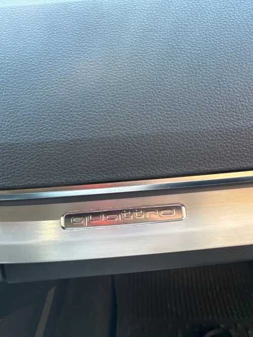 Audi Q5 2023 Sline Quattro carte grise safia