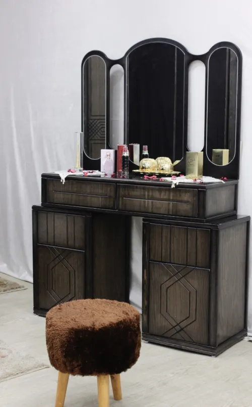 Chambre à coucher en bois rouge