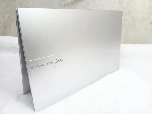 Asus Vivobook X1604VA /i7-13eme/ 16RAM  / 512Ssd/ 15"
