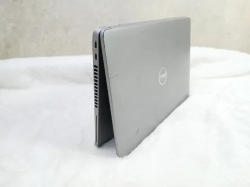 DELL Latitude 5430 / i5-12me / 256Ssd / 8RAM / 14"