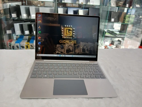 Surface Laptop Go / i5-10eme / 64Ssd / 4 Ram / 13" / Tactile