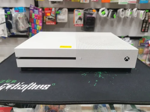 XBOX ONE S 500GO