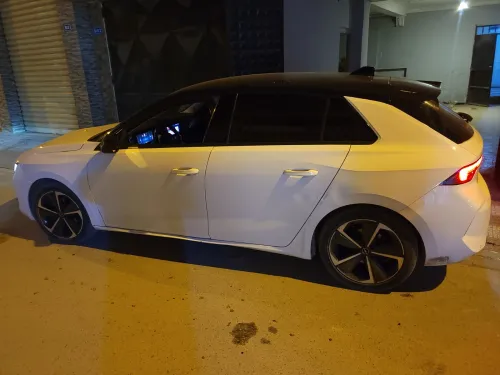 Opel Astra 2023 