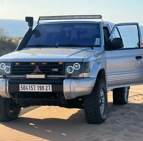 Mitsubishi Pajero Court 1998 Pajero Court