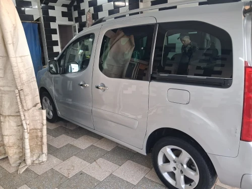 Peugeot Tepee 2011 