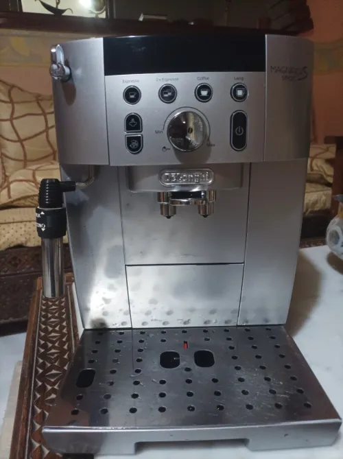 Machine a café MAGNIFICA S Smart