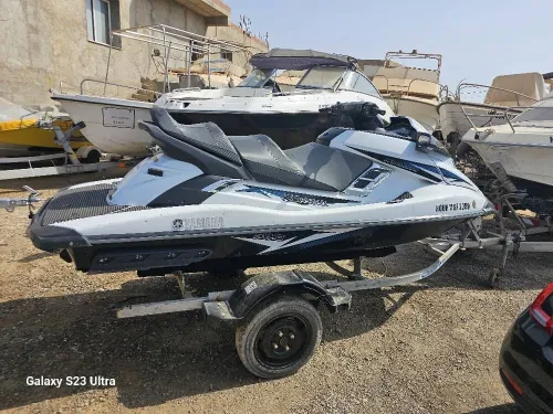Jet-ski yamaha svho 2015 bon état en marche 