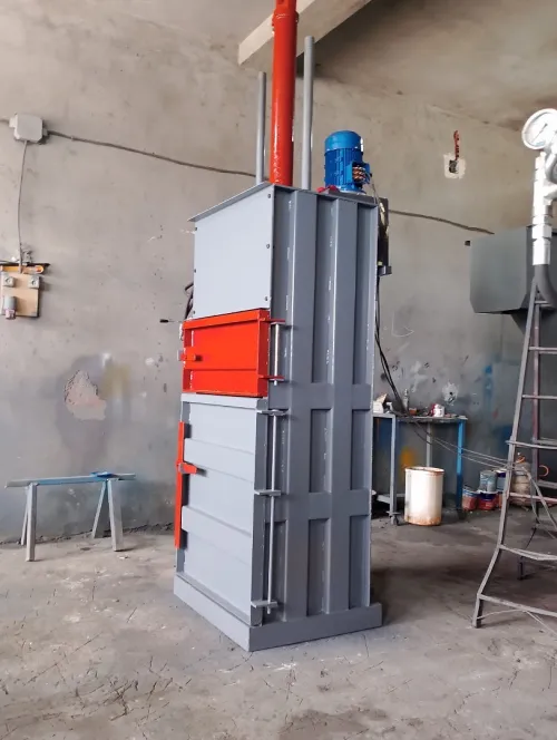 press hydraulique pour plastique, carton, papier, cannete 