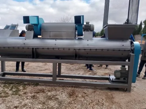 Ligne de recyclage de plastique PET de défirente capacité et haut qualité 