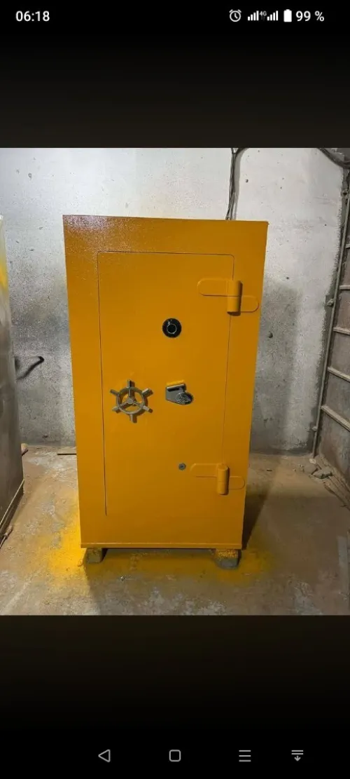 Réparation de coffre-fort et porte blindée