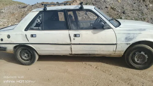 Peugeot 305 1985 305