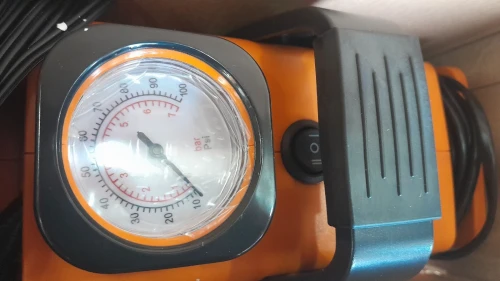 Compresseur gonfleur 12v /220 v