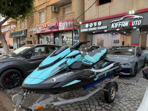 Jet ski