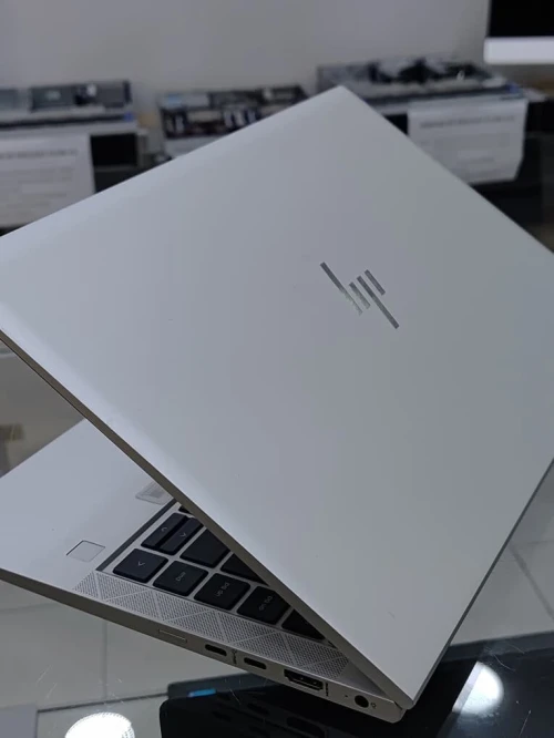 LAPTOP HP ELITEBOOK 845 G8 CPU RYZEN 5 5600U / RAM 16GB / DISQUE DUR 512GB SSD / AMD RADEON GRAPHICS
