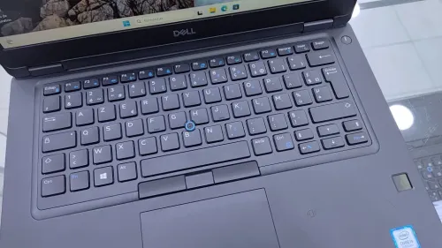 LAPTOP DELL LATITUDE 5490 i5-8350U / RAM 8GB / 256GB SSD / ECRAN 14" FHD