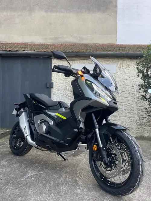 Honda X-ADV-750 2024