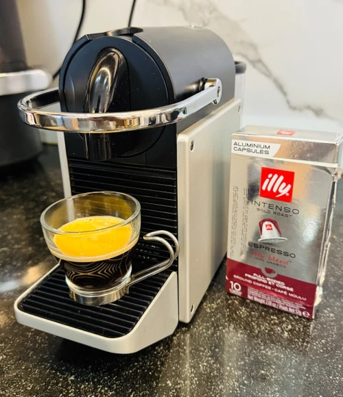 Machine capsule Nespresso PIXIE TITAN modèle 2025 caba venu de France