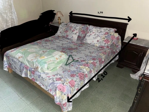 Chambre a coucher bois rouge