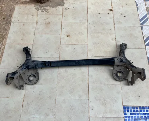 Essieux arrière Toyota yaris 2008 sedan 
