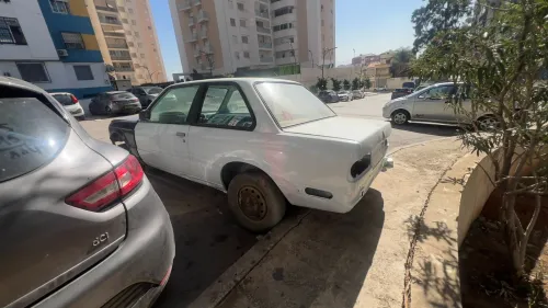 BMW Série 3 1983 E30 coupe 2p