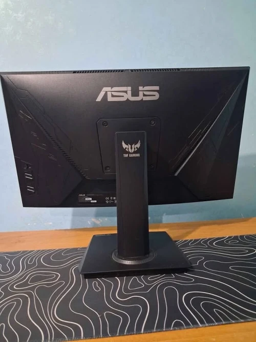 Ecran asus curved avec sa boite