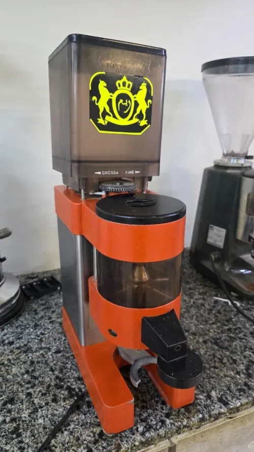3 Moulin à café. رحاية القهوة