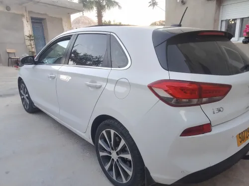 Hyundai i30 2019 Toute options