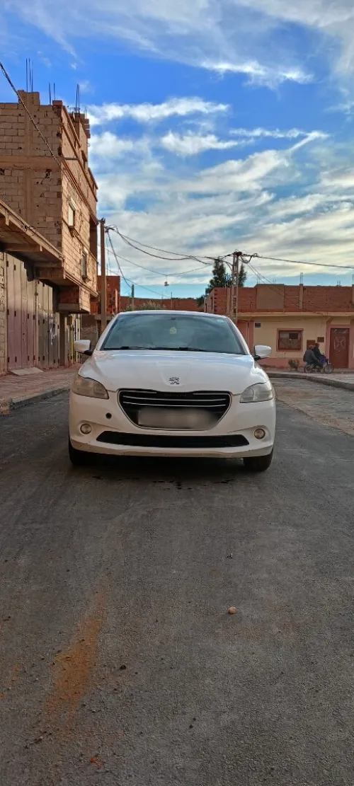 Peugeot 301 2014 Active