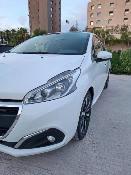 Peugeot 208 2019 Active Facelift