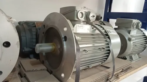 MOTEURS ÉLECTRIQUES / المحركات الكهربائية 