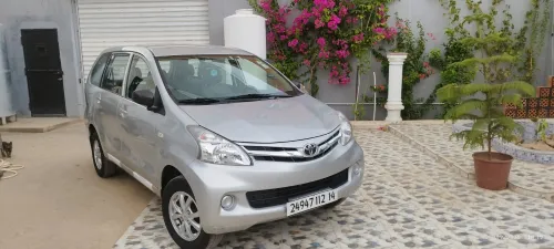 Toyota Avenza 2012 07 PLACES
