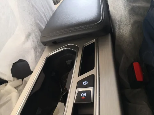 Geely Coolray 2025 