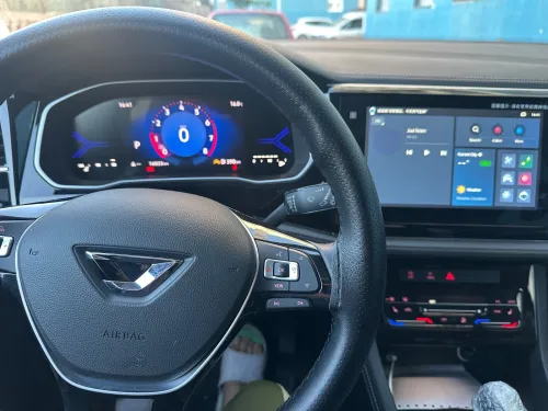 Volkswagen Jetta 2025 VS5