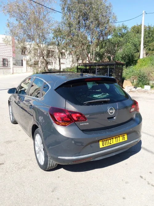 Opel Astra 2017 COSMO