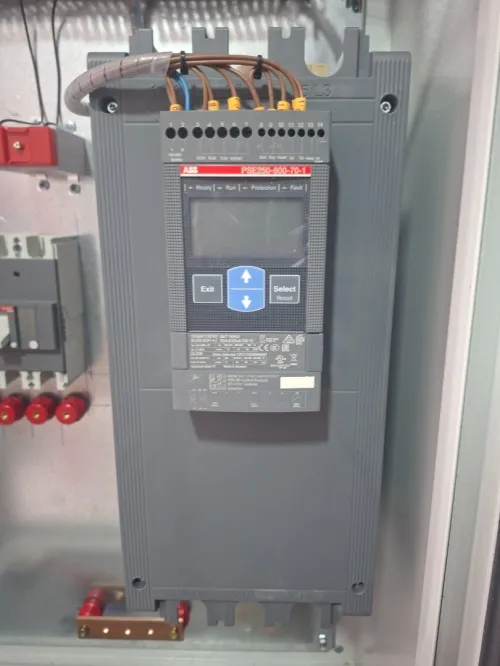 Services de câblage et installation d'armoires électriques industrielles et électricité du bâtiment