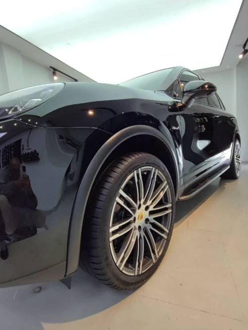 Porsche Cayenne 2017 Platinum edition