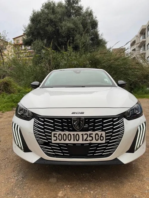 Peugeot 208 2025 Hybrid
