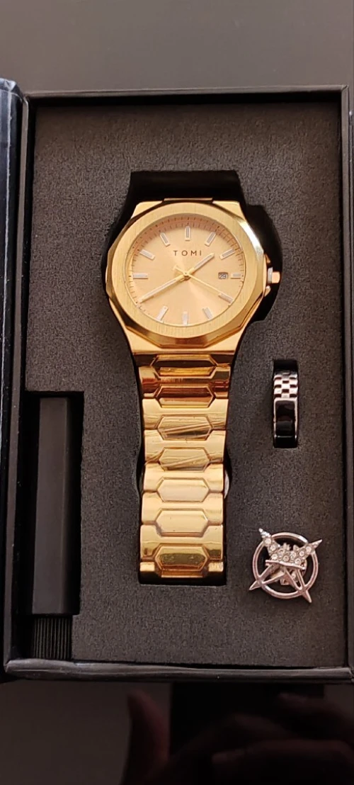 Montre TOMI